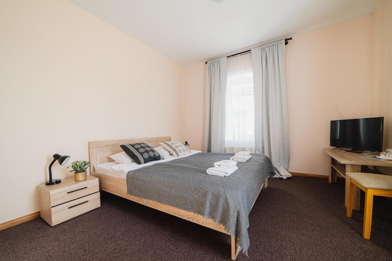 Jekaba Seta Hotel Kuldīga Buitenkant foto