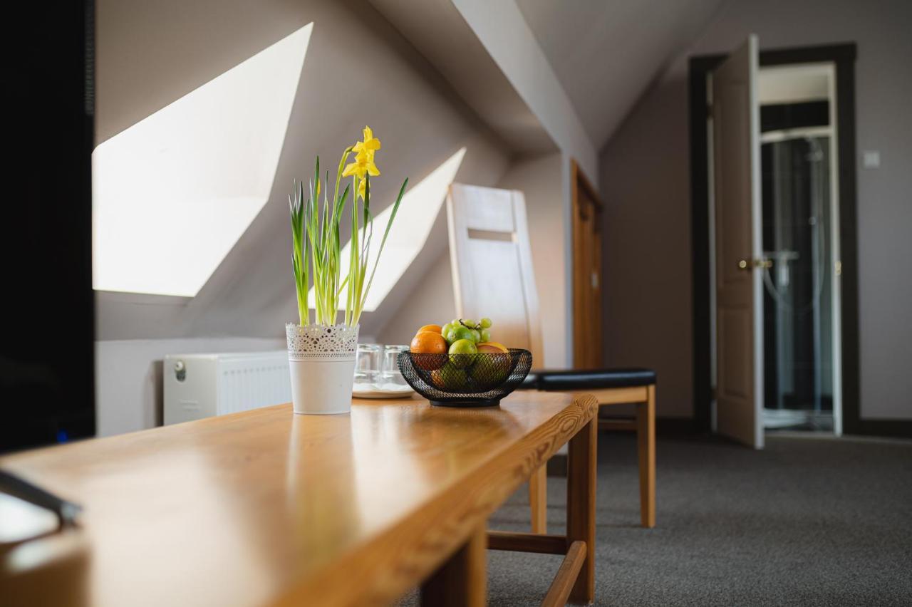 Jekaba Seta Hotel Kuldīga Buitenkant foto