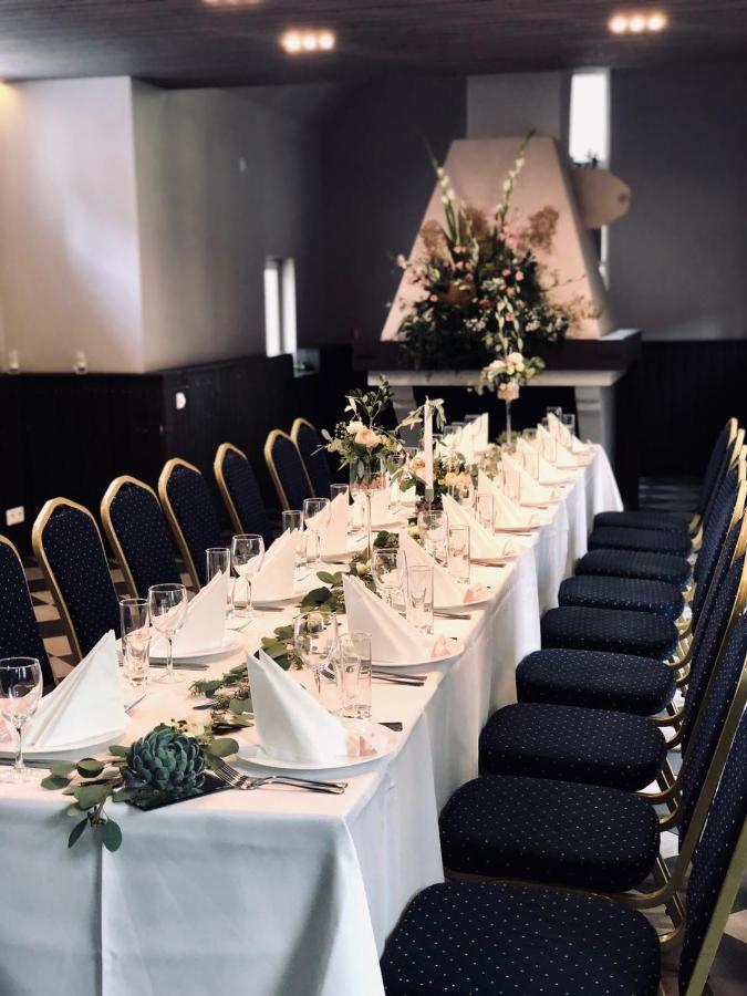 Jekaba Seta Hotel Kuldīga Buitenkant foto